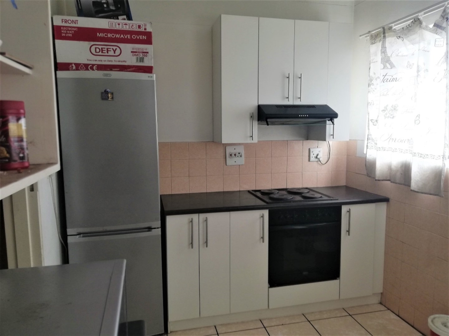 1 Bedroom Property for Sale in Churchill Estate Western Cape
